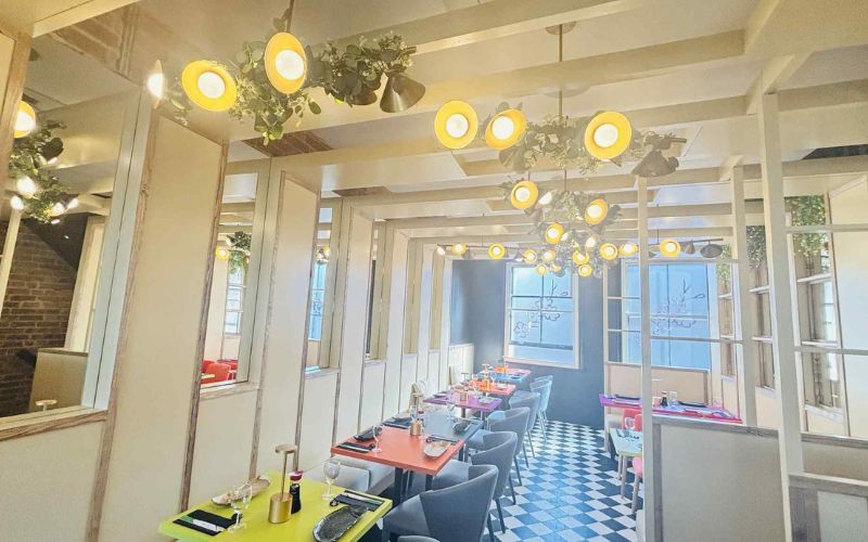 Hachiko 800×500 Restaurant interior
