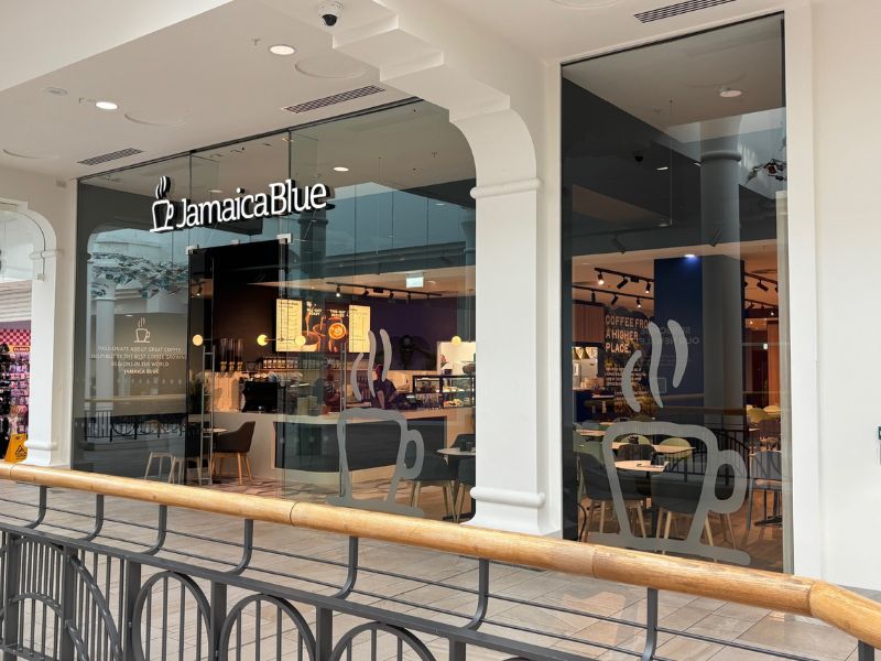 Jamaica Blue 800×600 Cafe frontage inside shopping centre