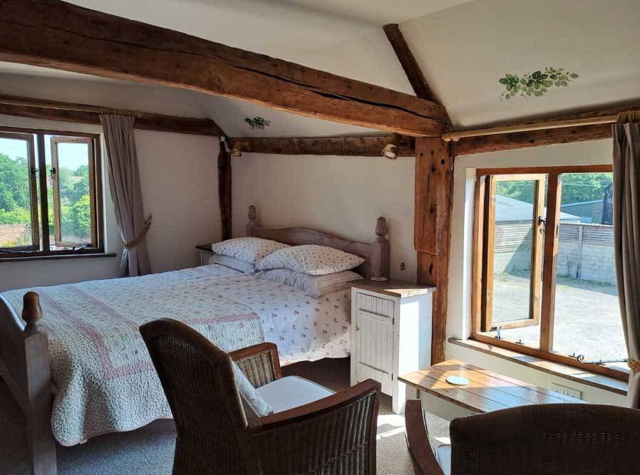 Hallwood-Farm-bedroom