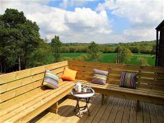 Flying-Horse-Cottage-terrace